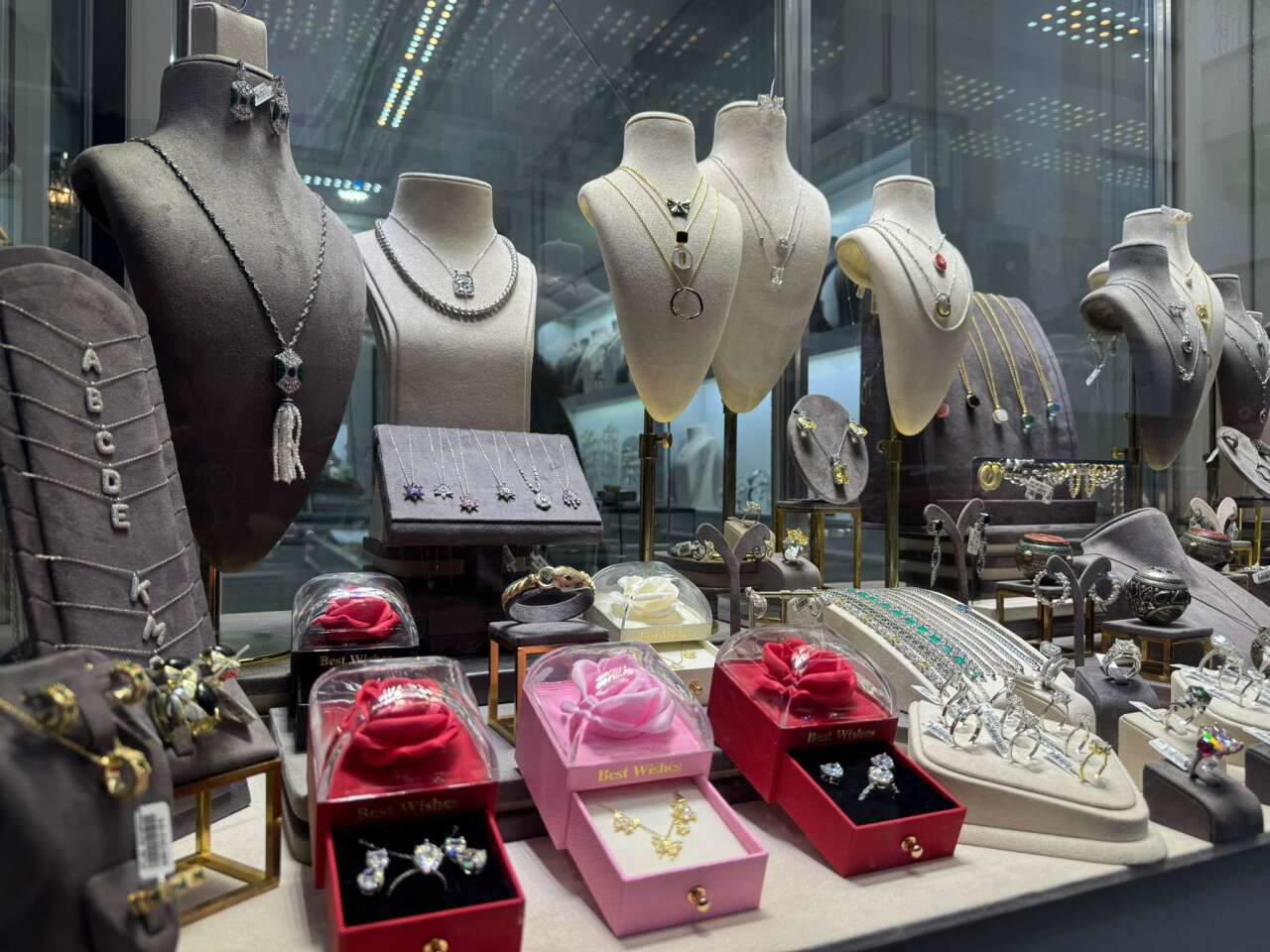 Menteşe'de 14 Şubat’ta Gümüşe İlgi: Ürünler 1.000 TL’den Başlayıp 160 Bin TL’ye Çıkıyor 6